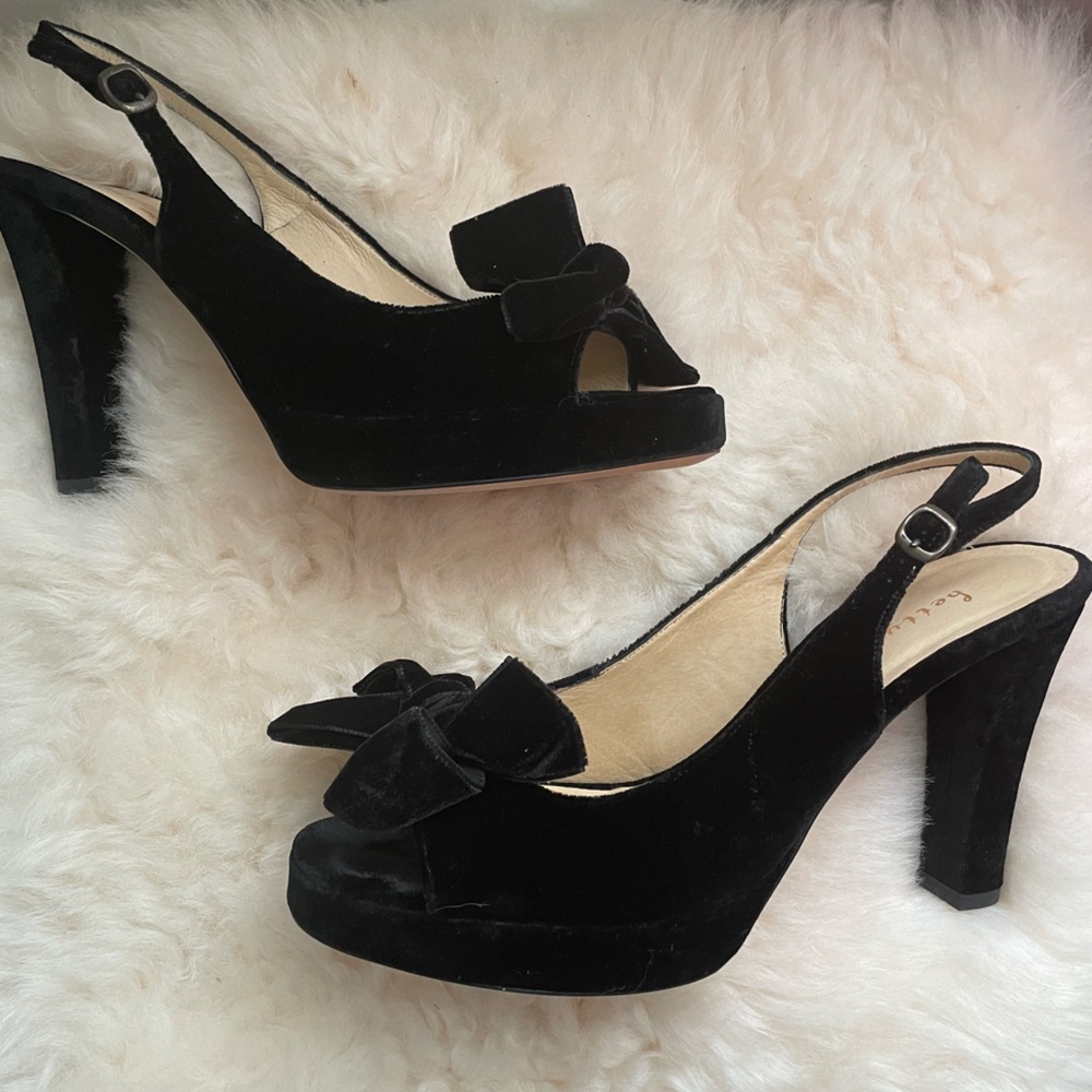 BETTYE MULLER Black Velvet Bow Peep Toe Slingback Pumps VTG Y2K Bombshell 9.5
